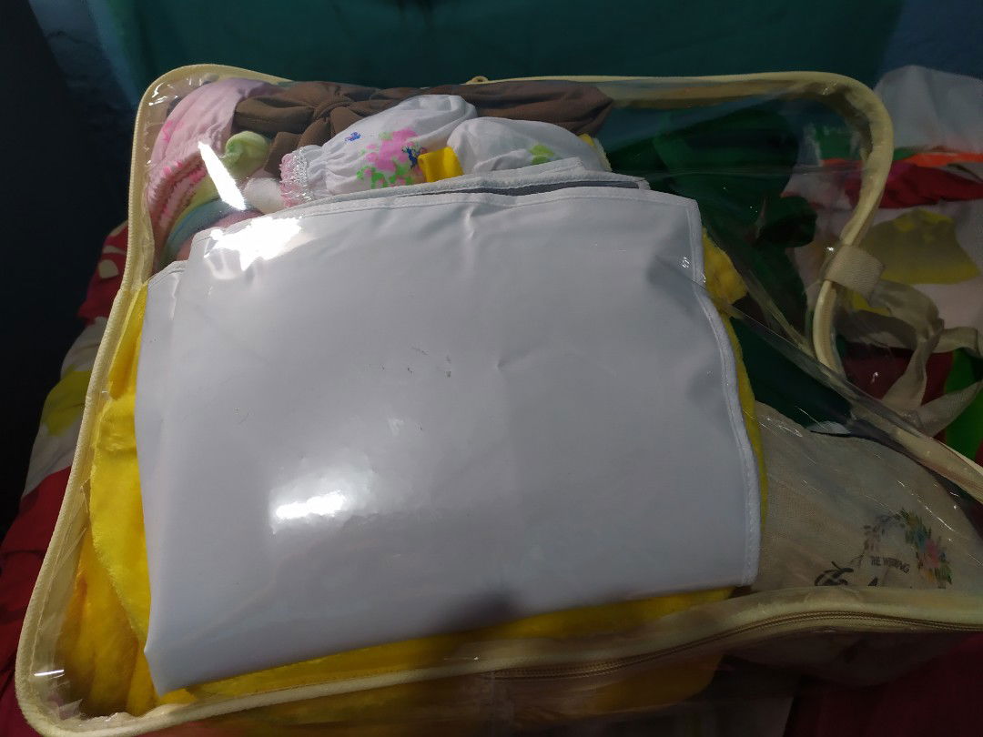 perlengkapan persalinan