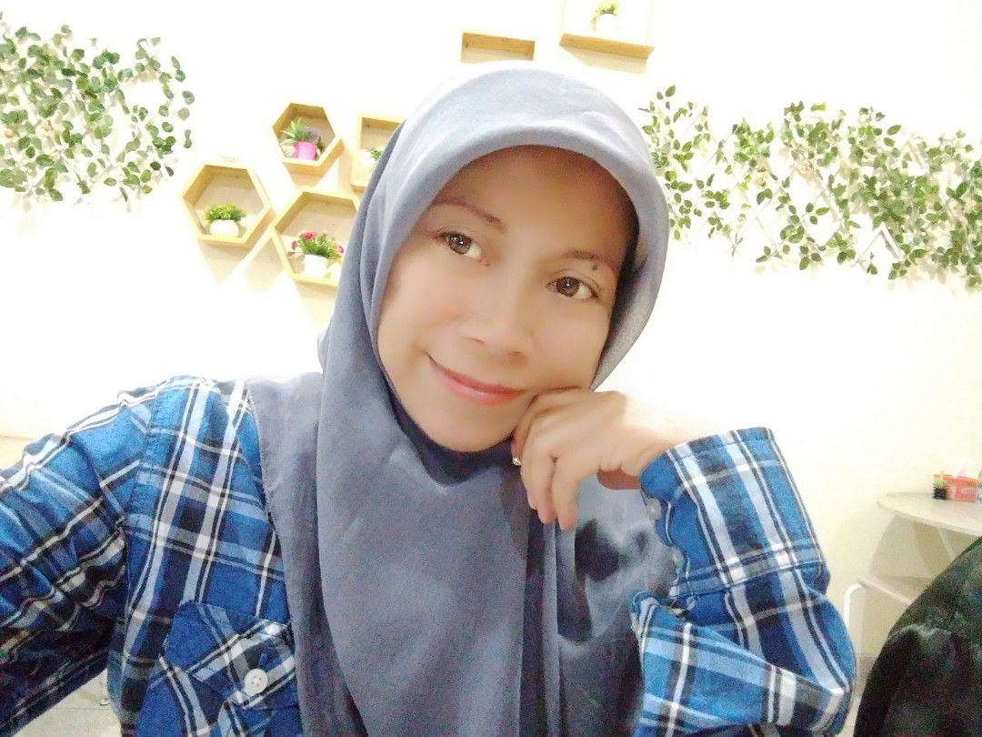 Retno Widyawati profile icon