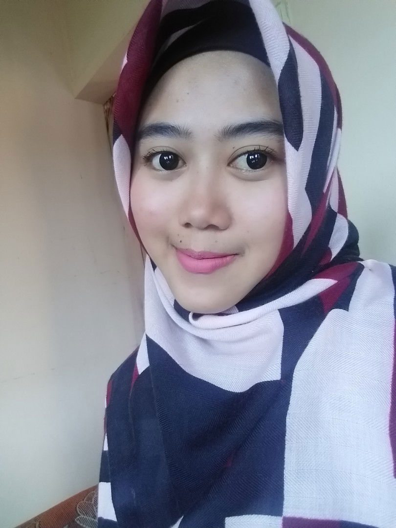 Eva Fahmi Fauziah profile icon