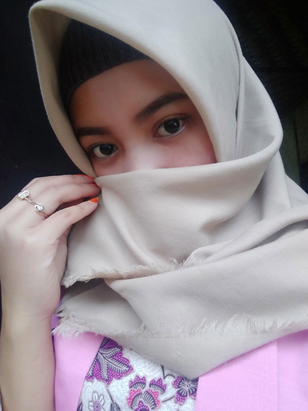 Ella Z'eamez V'Boy profile icon