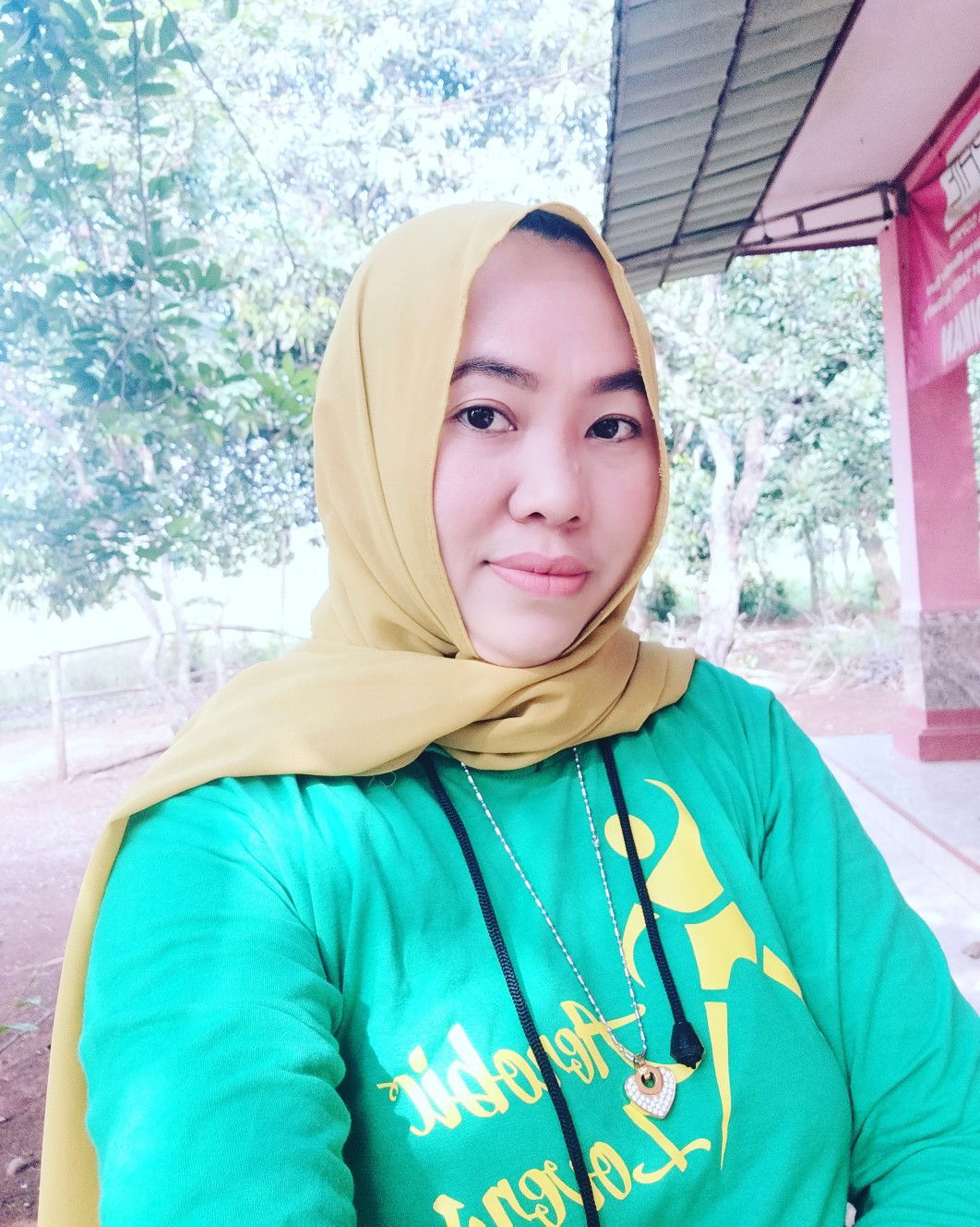 Rosih Tahira profile icon