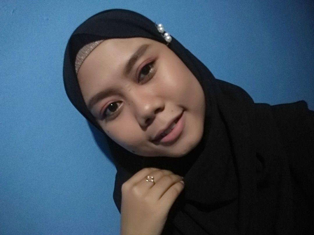 Yesi Oktaviani profile icon