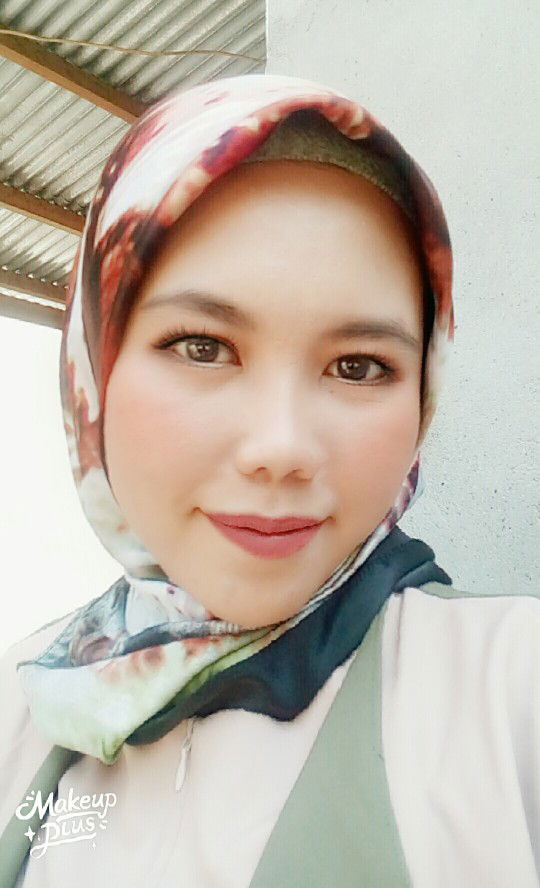 novita sari profile icon