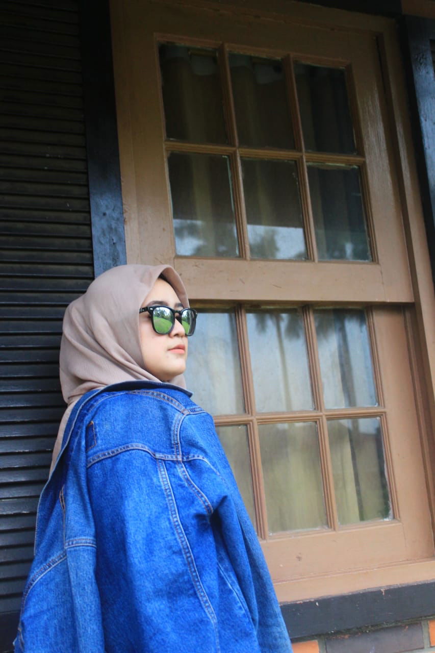 Yuli Maulida profile icon