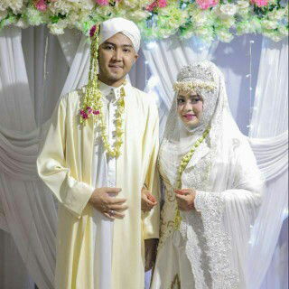 Anisa Fitri profile icon