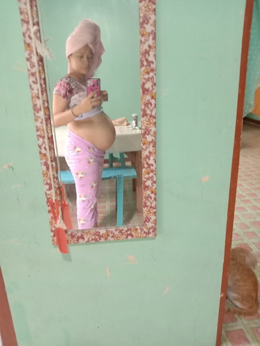 mababa na tiyan