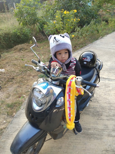 น้องชายตื่นเต้นจะมีน้อง