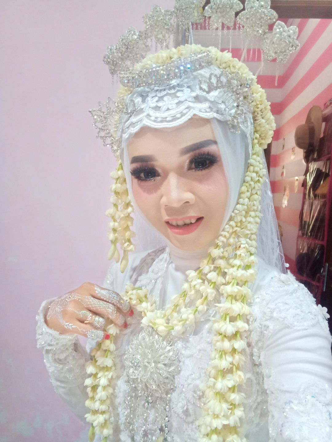 Hanik Rahmawati profile icon