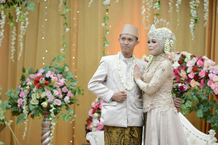 Tri Hastuti profile icon