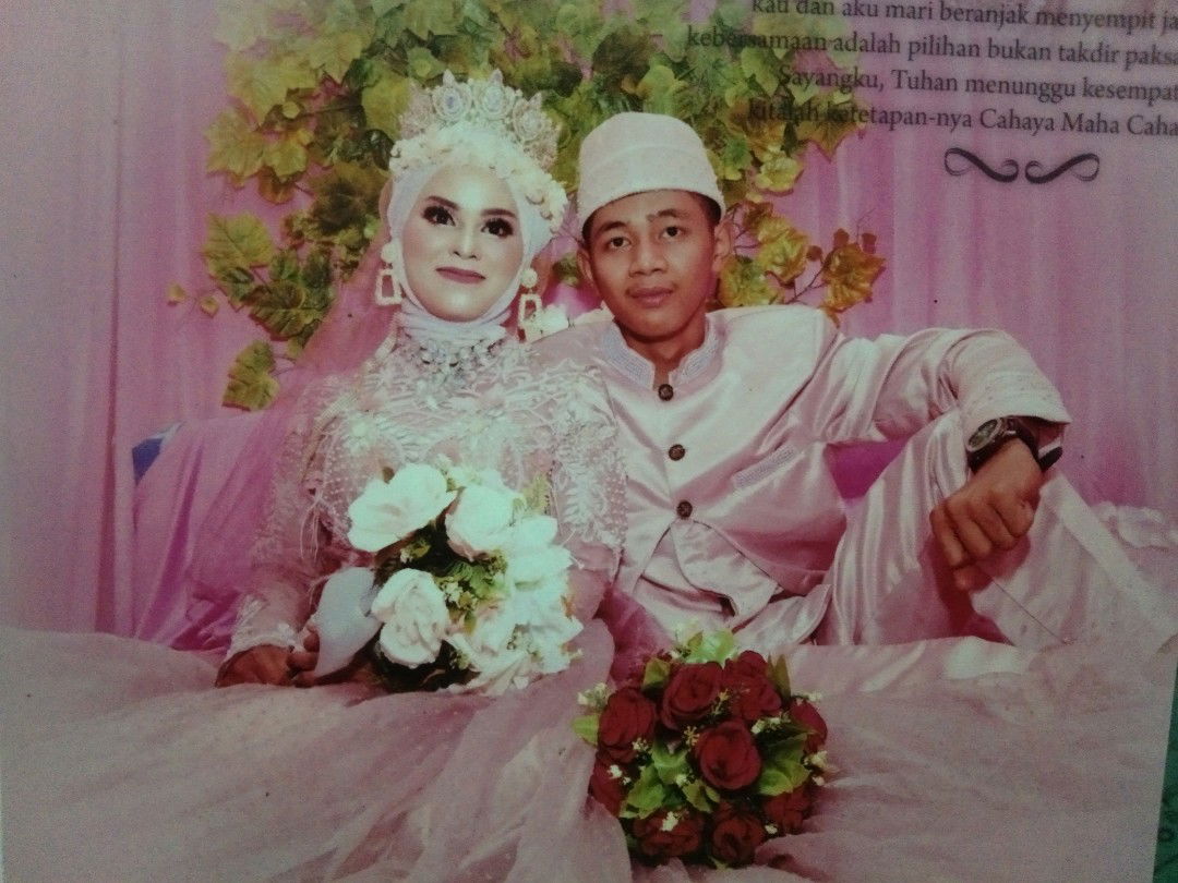 Ratna Aryesa profile icon