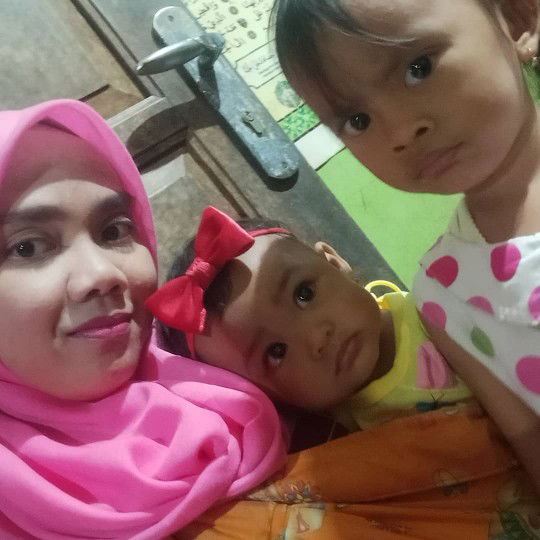 Lutfiana UpikUpik Setiyani profile icon