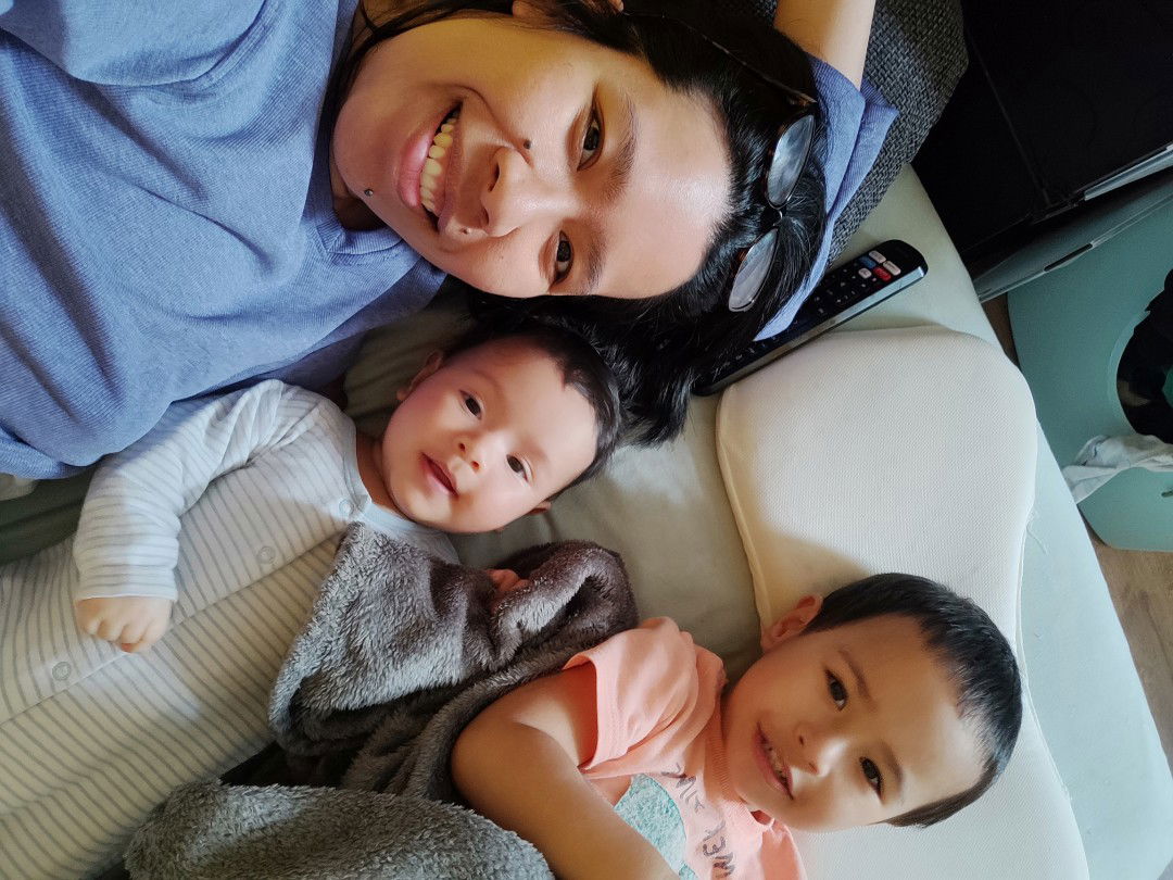 endah saputri profile icon