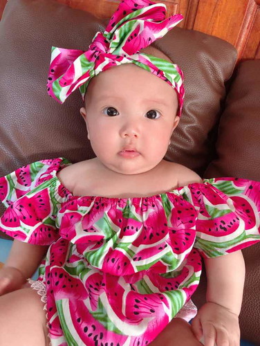 แม่ๆจับแต่งตัวให้ลูกกันตอนกี่เดือนคะ