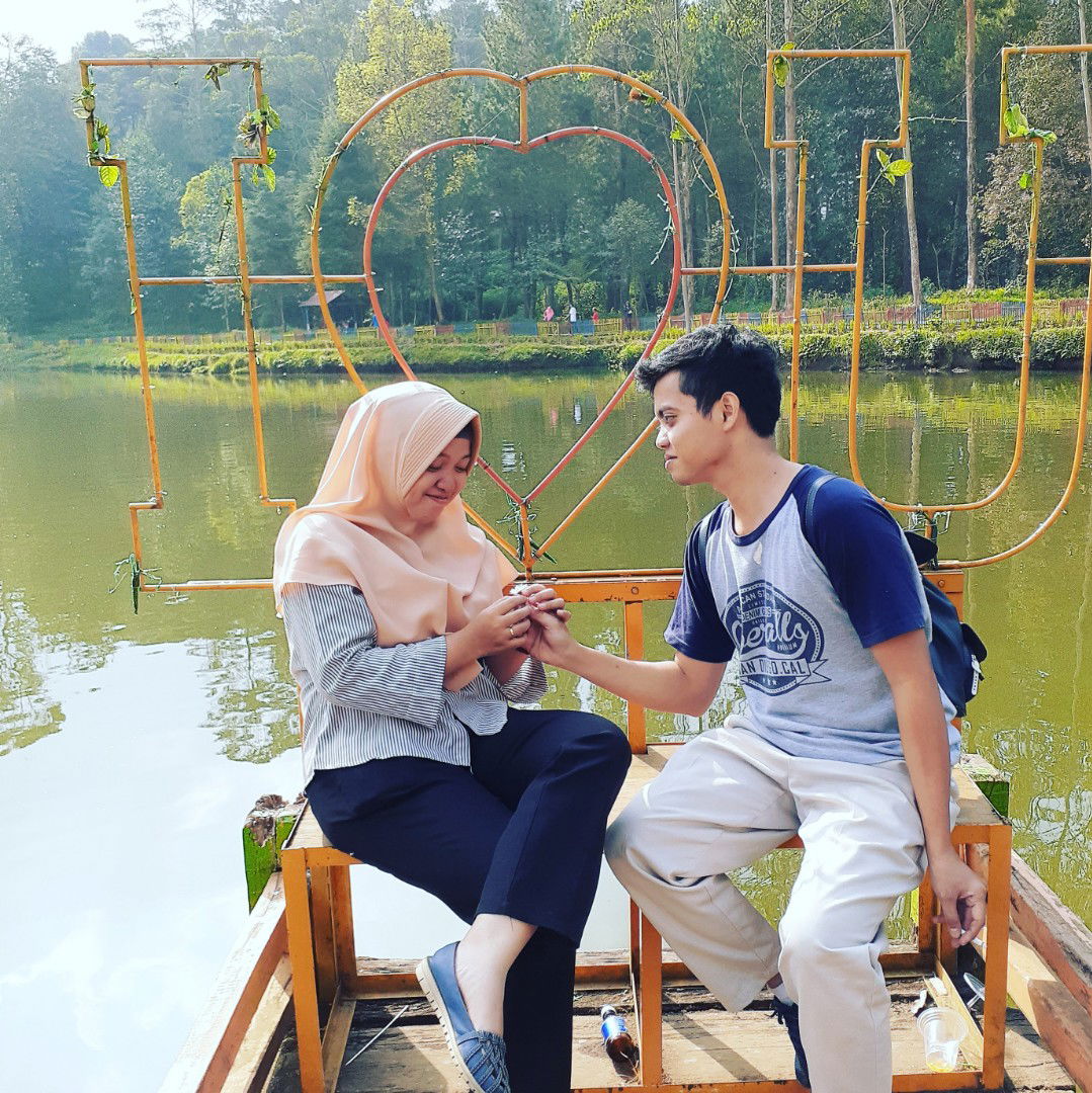 Ayi Purnama profile icon