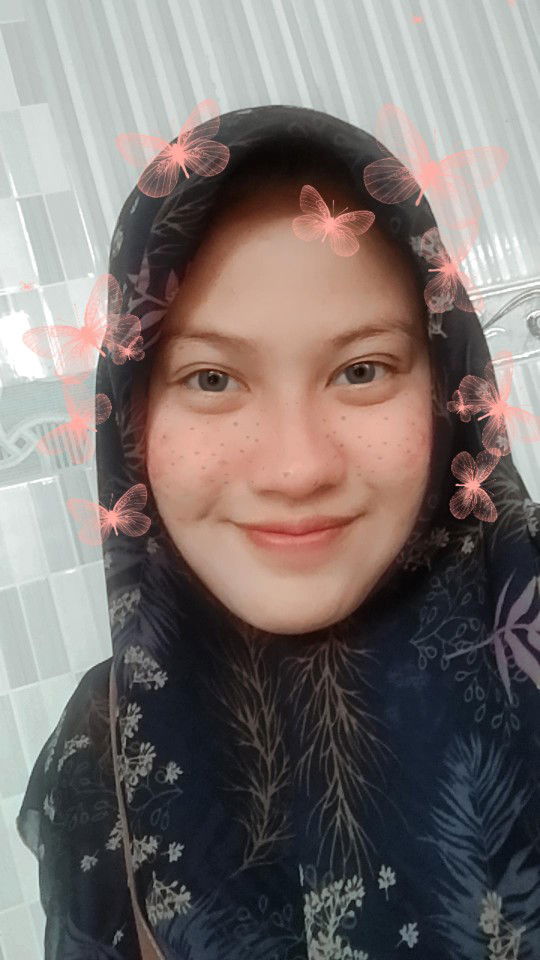 Indah muzahra profile icon