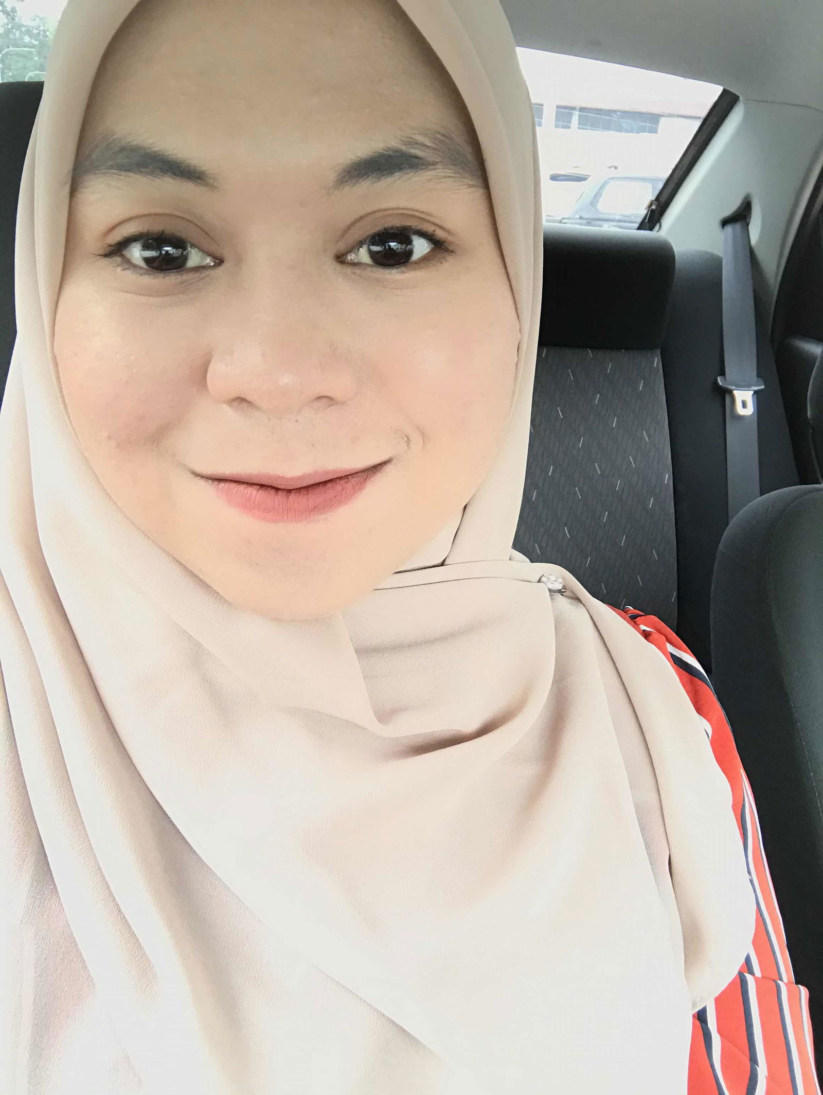 hanis johari profile icon