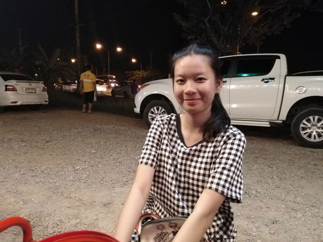 Ratcha​Aomponsiri​ profile icon