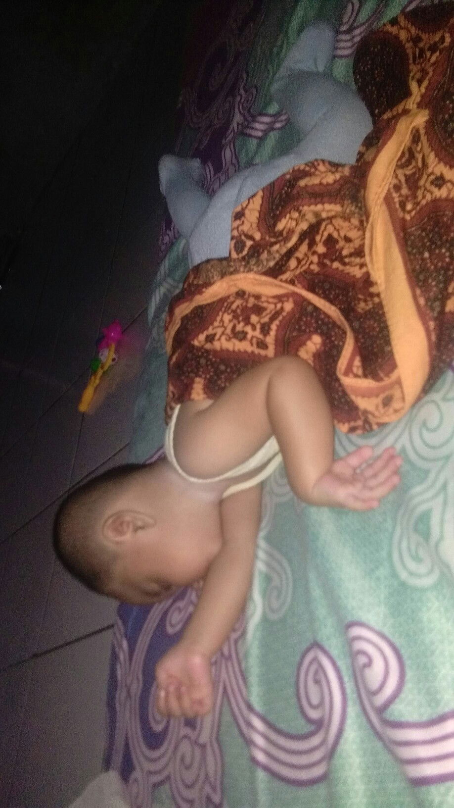 tidur bayi