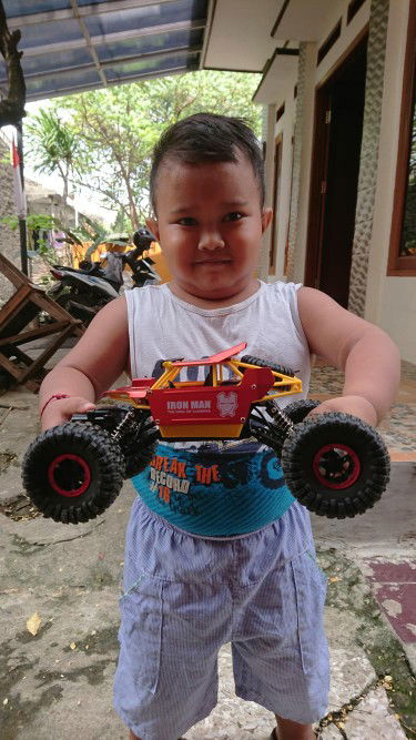 Vivi Sari profile icon