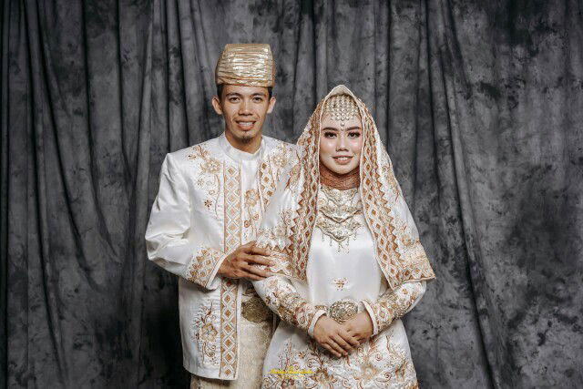 Ria Restiani profile icon