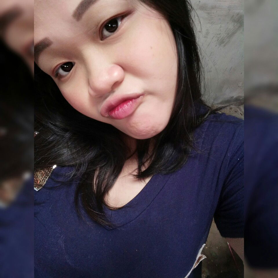 พลอย profile icon