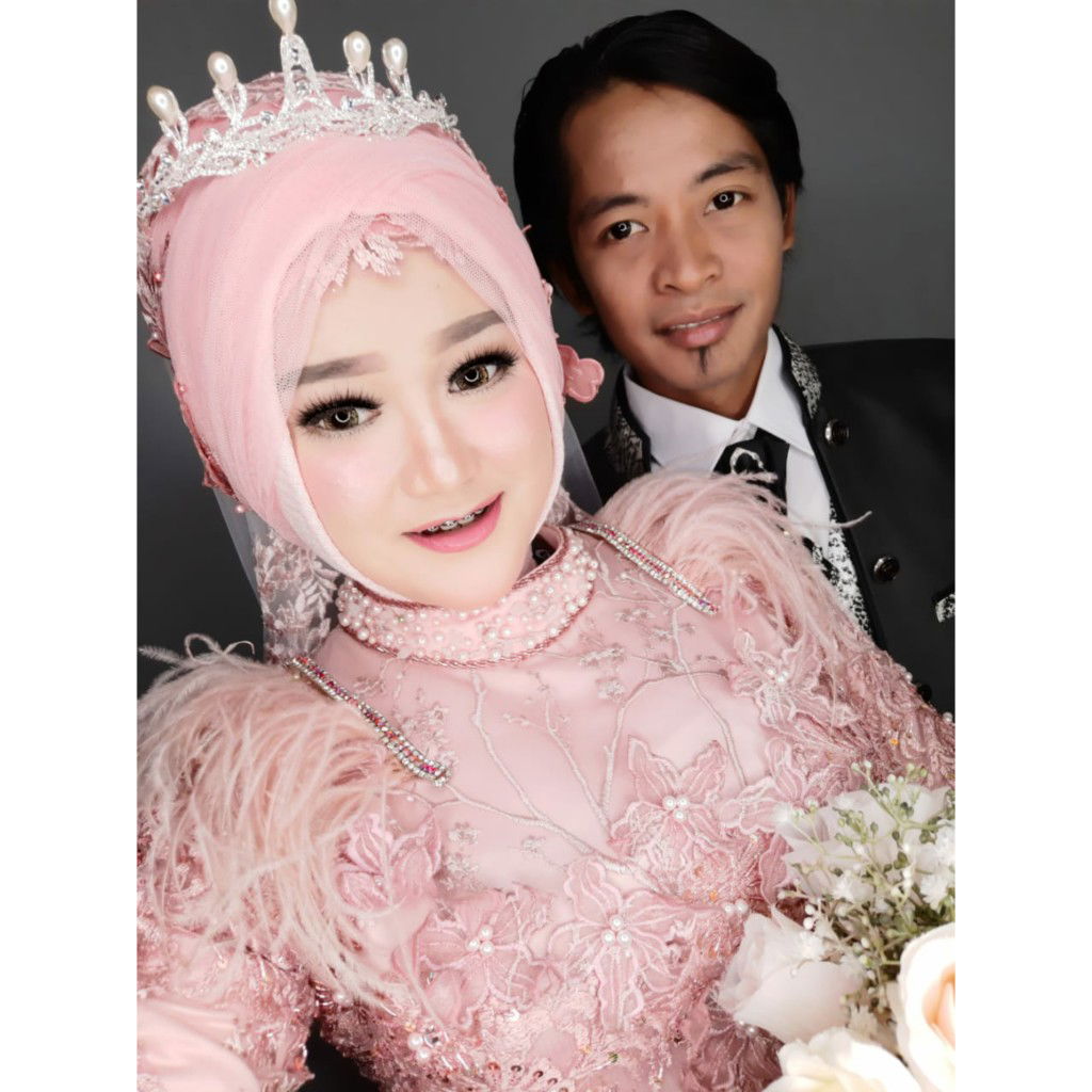 leni devitasari profile icon