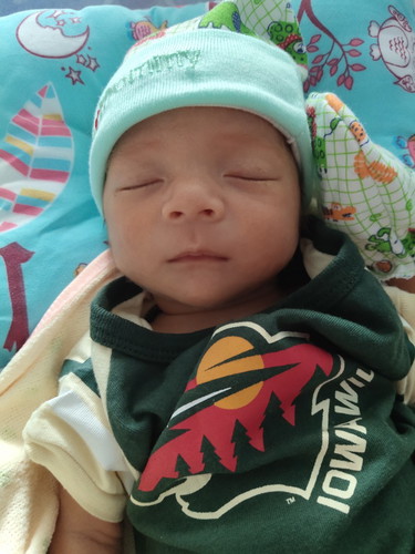 แฝดน้อง?