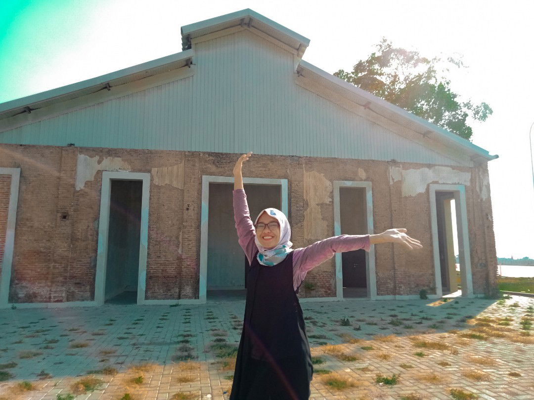 madhita denasia profile icon