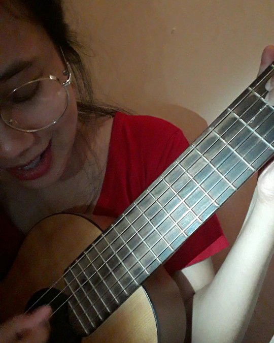 Desti Apryanggun profile icon