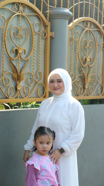 Putri Shilah Bintani profile icon