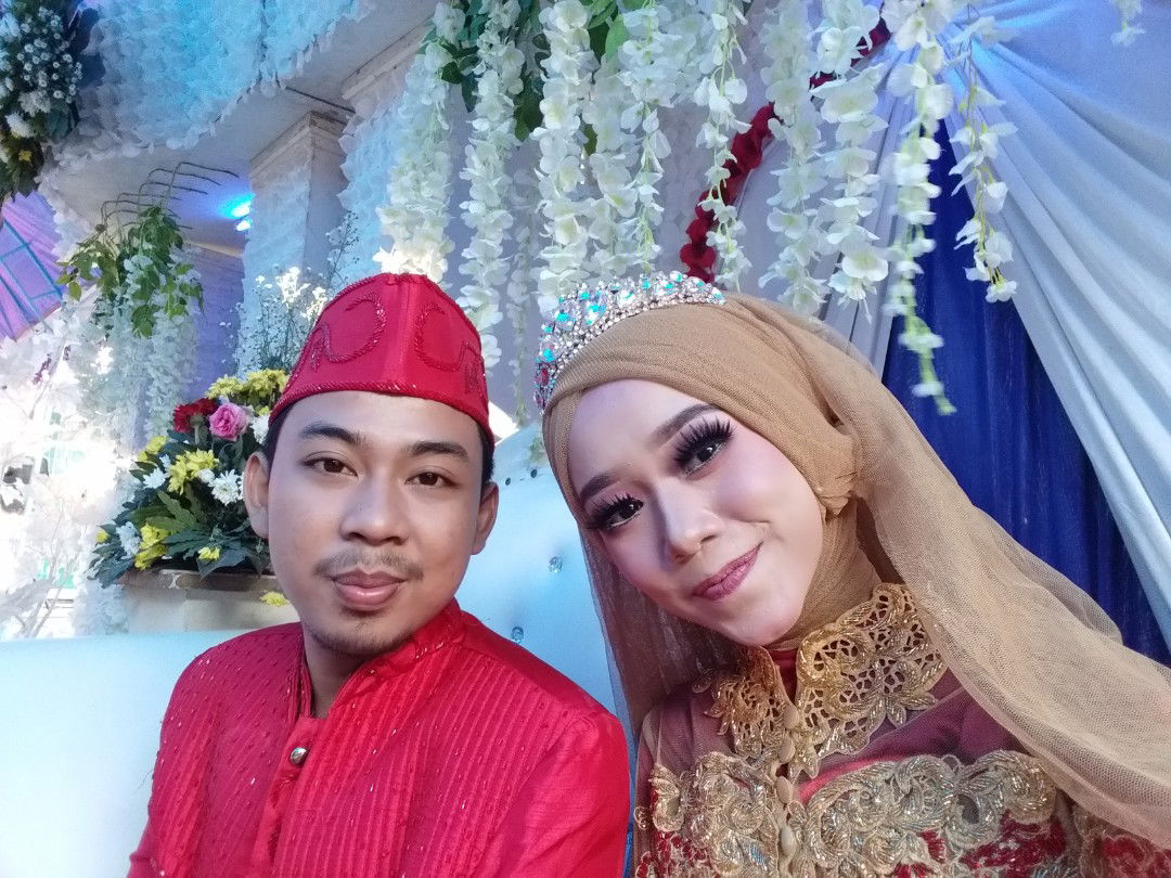 Lina Siti Nur Anjani profile icon