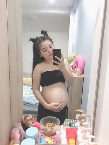 ตอนนี้ท้องได้7เดือนกว่าแล้วขอดูท้องแม่ๆตอน7เดิอนหร่อยค้ะว่าโตมากแค่ไหนค้ะ?