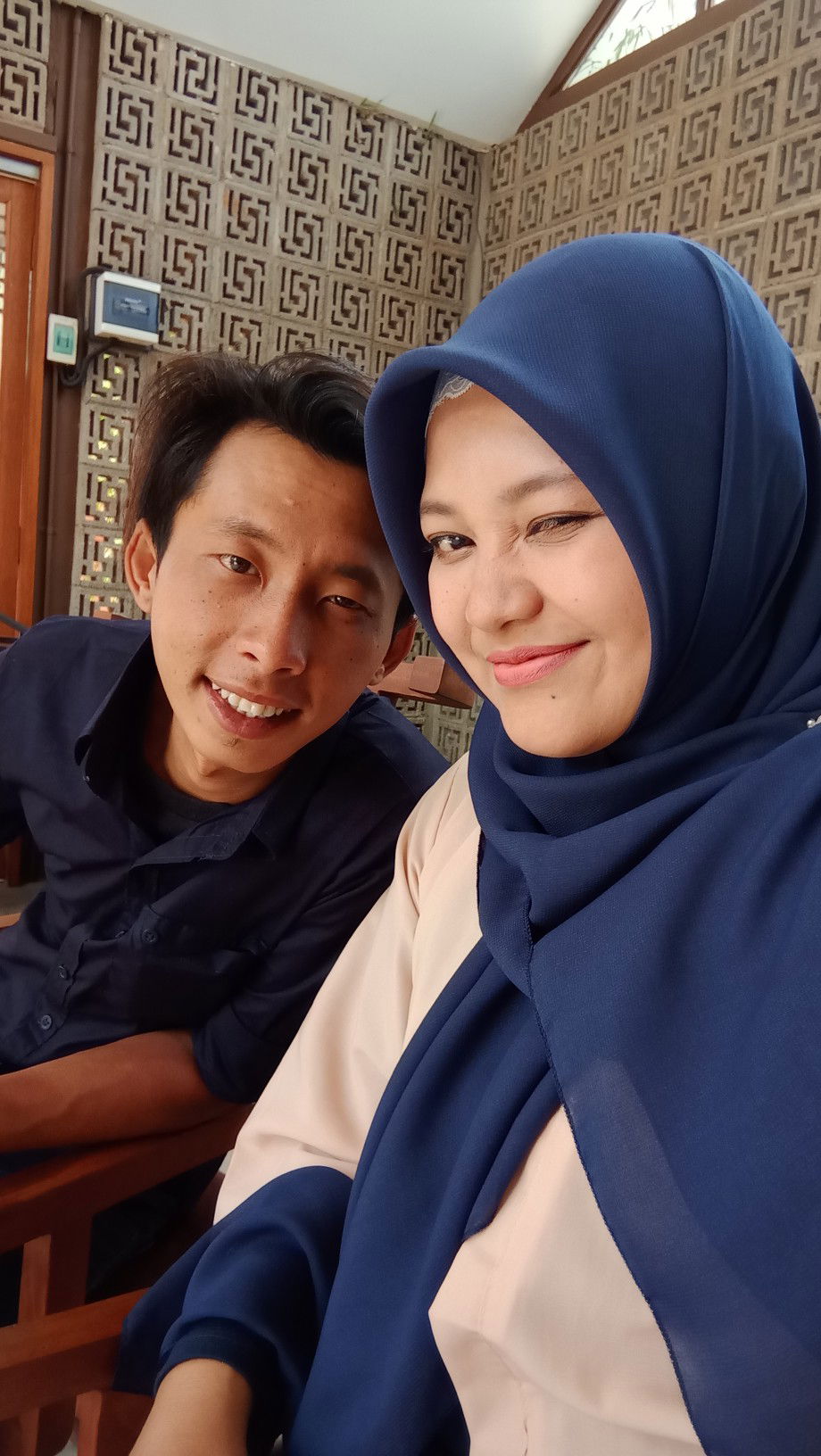 Reni Anggraeni profile icon