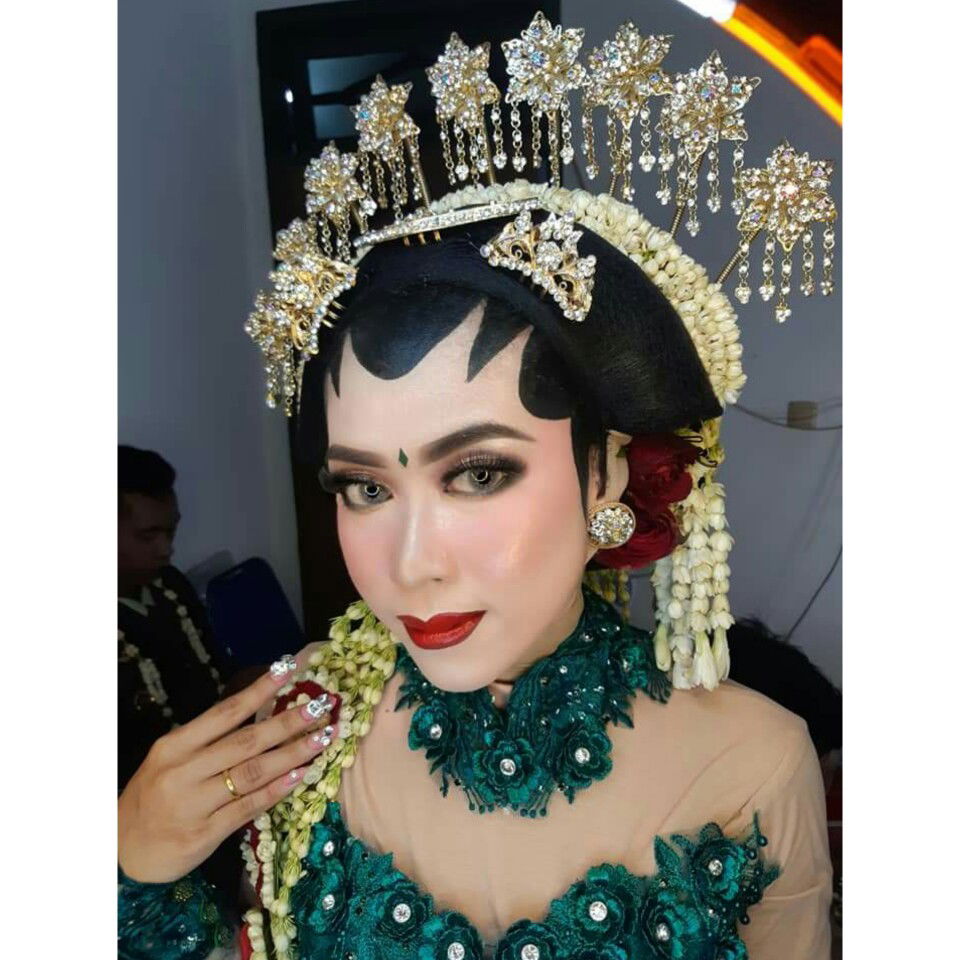 Rosida Sari profile icon