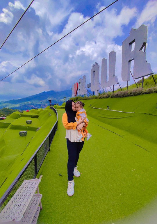 Eli Ratna Sari profile icon