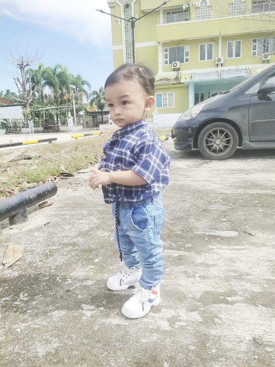 Nur Laily profile icon