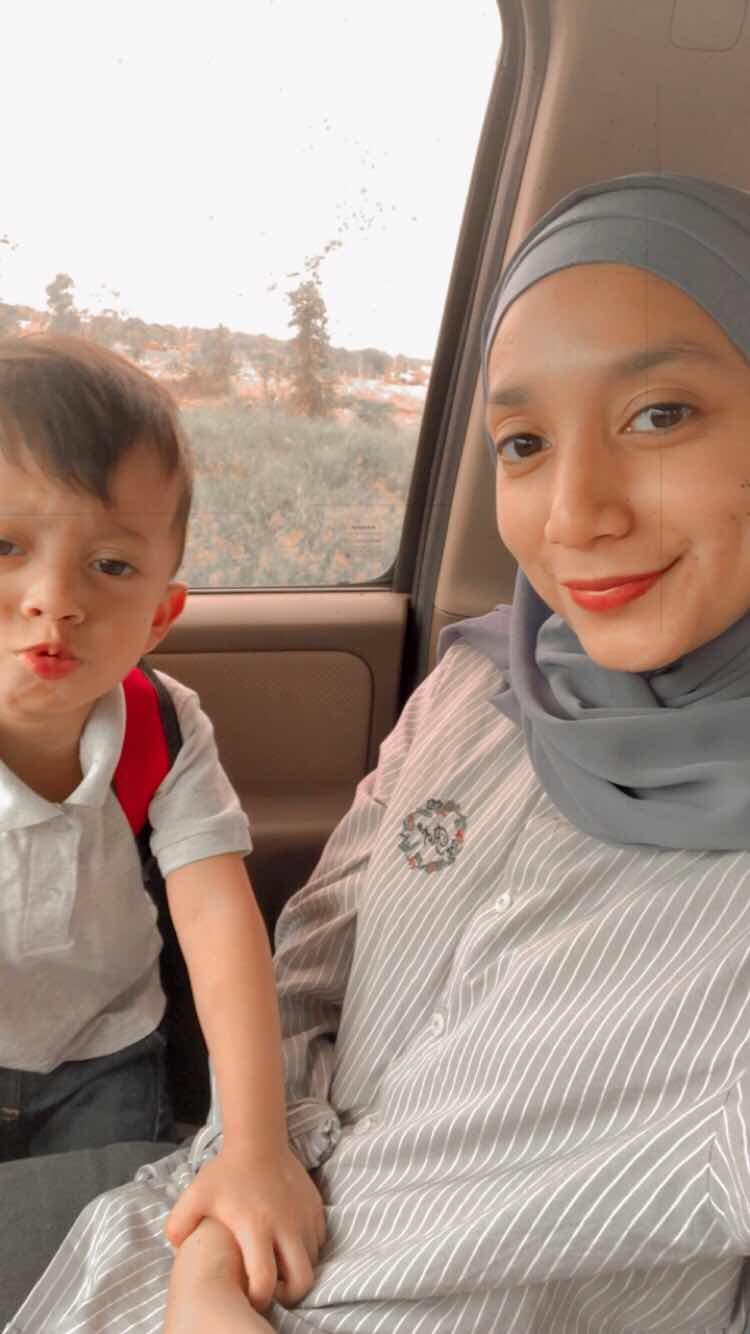 bella badrul hisham profile icon