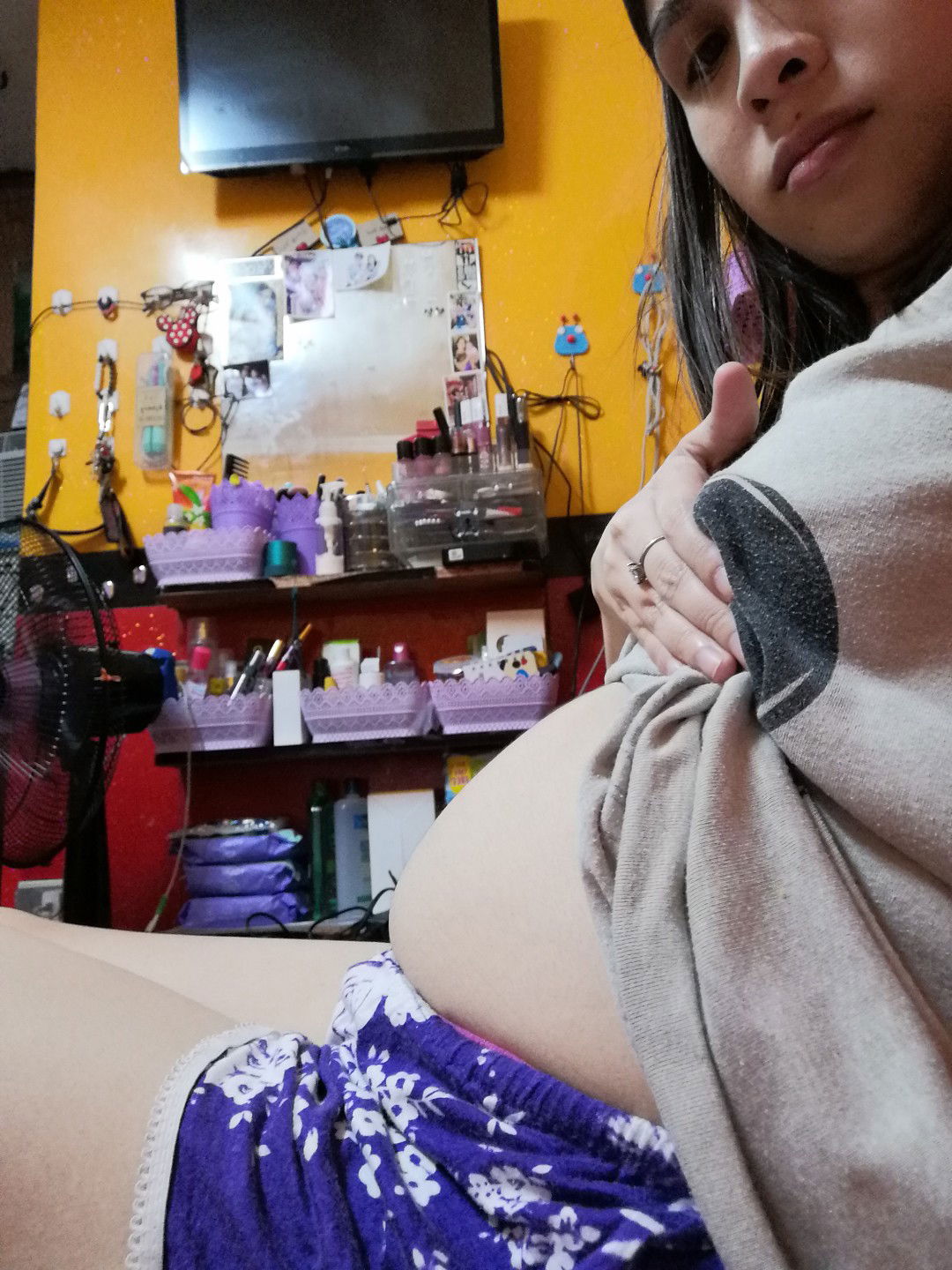 18weeks And 3days Preggy.