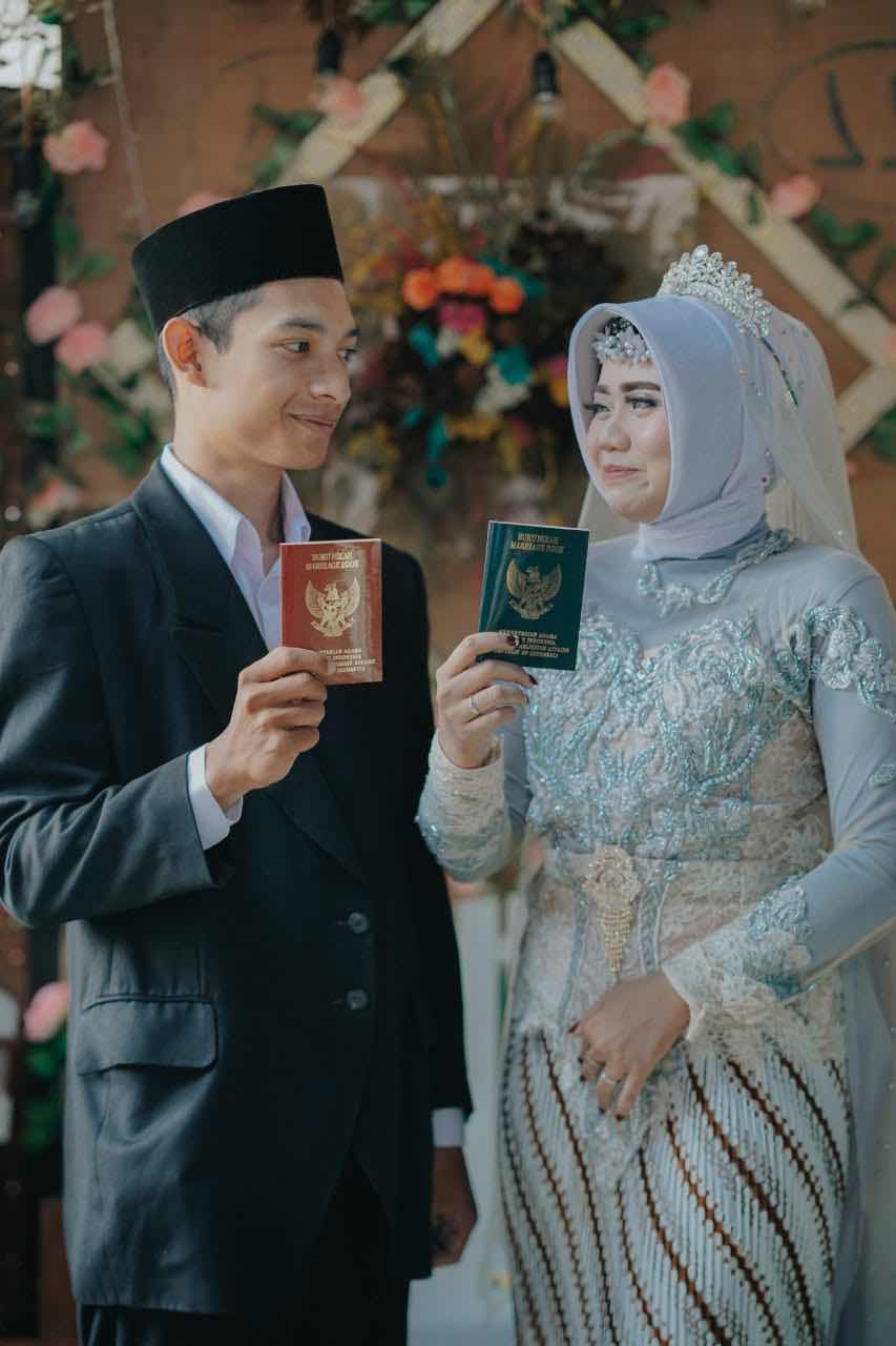 Anita Dwi Anggraini profile icon