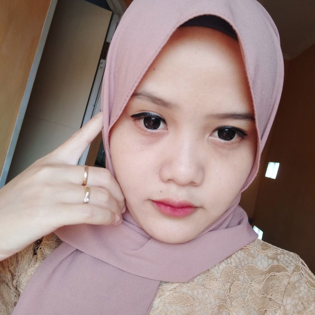 Dona Julia Sari profile icon