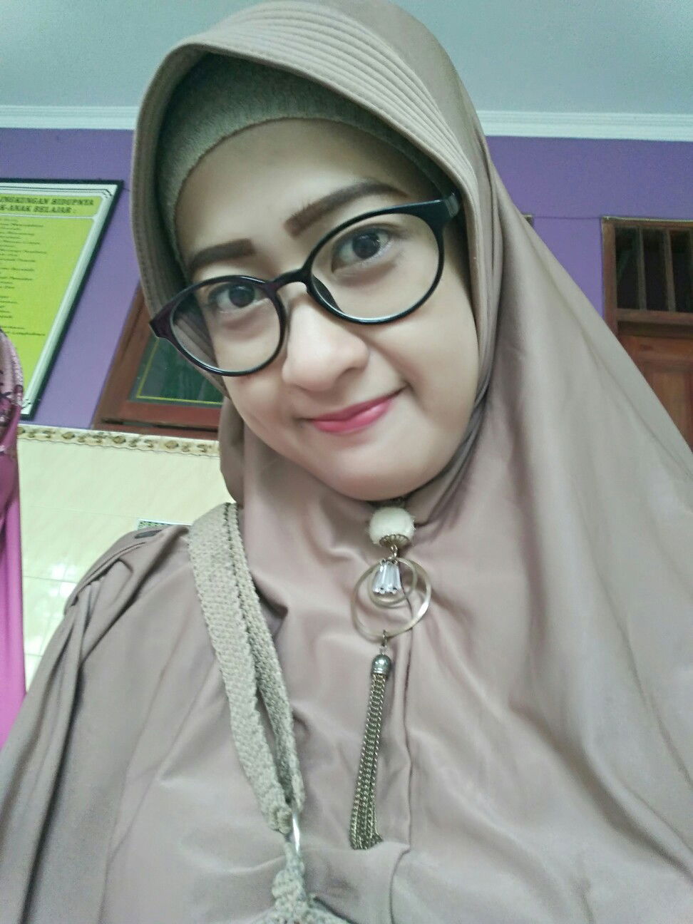 Retno Sucii profile icon