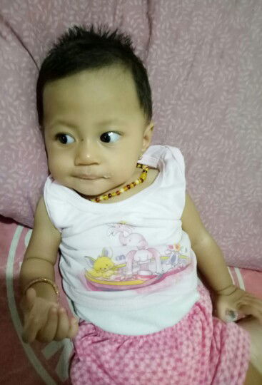 kenapa ya anak saya sudah umur 7 bulan tapi belum  bisa duduk dan merangkak