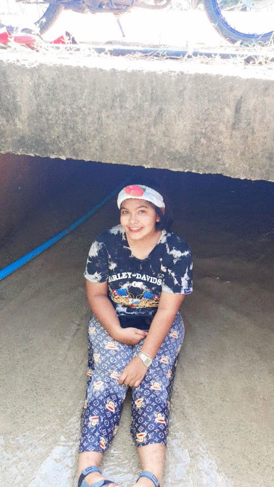 เบื่อ ลุงตู่' หนีไป'อยู่ มาเล'เซียย'ย profile icon