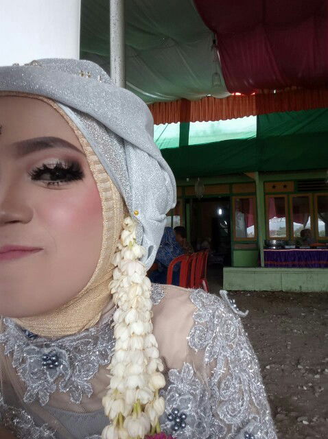 maela astriyani profile icon