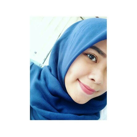 Dewi Ratnasari profile icon