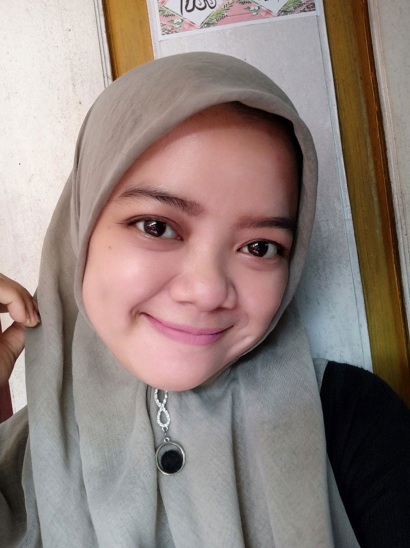 Ratih Yuniar profile icon