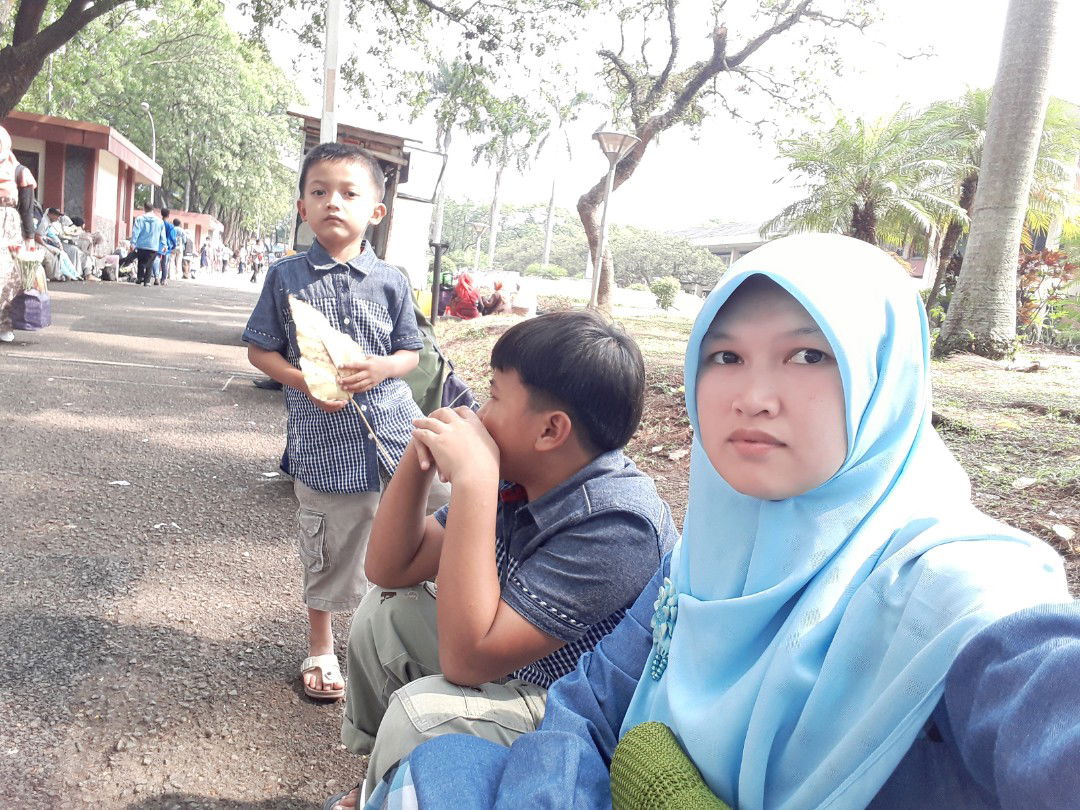 iin jamilah profile icon