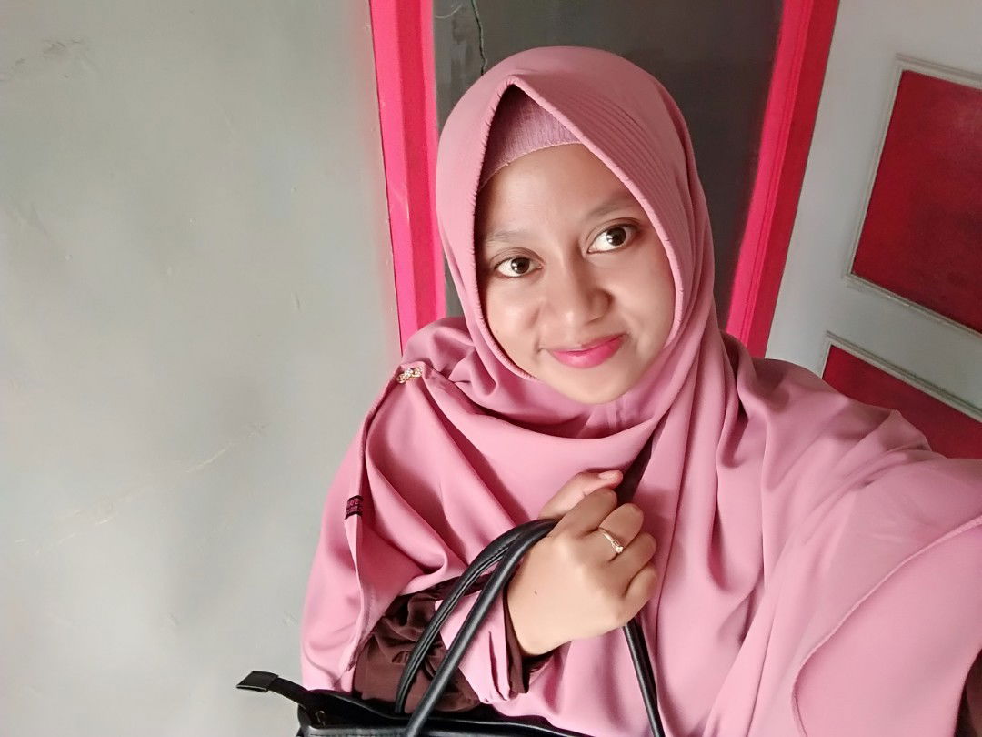 Siti Nurohmah profile icon