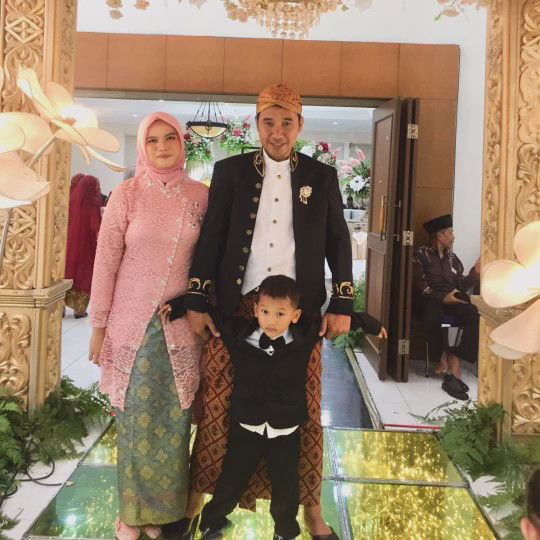 R Witri Siti Hapsoh profile icon