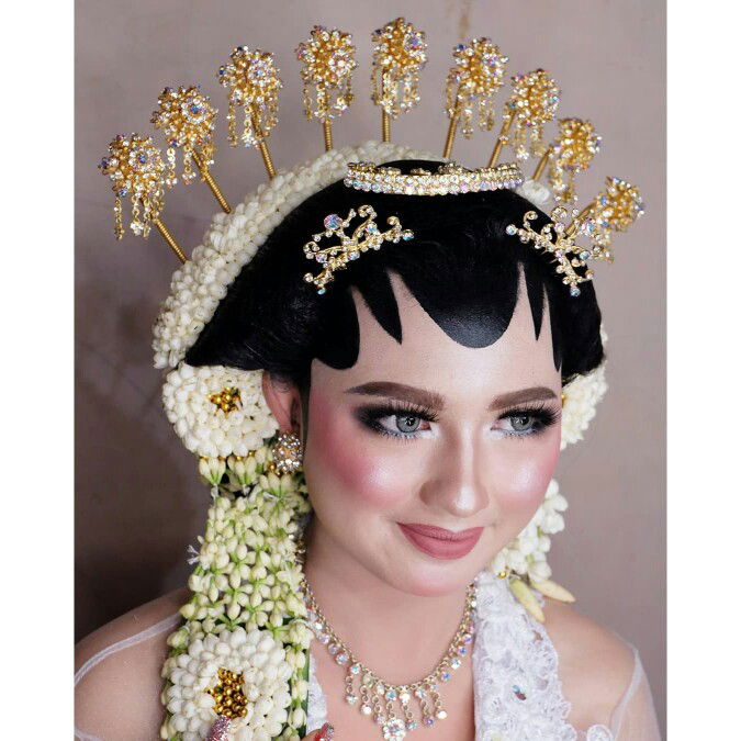 Katri Retno Febriyanti profile icon